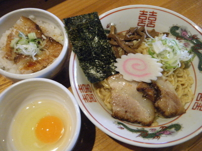 「Ａランチ：油そば+肉めし+生卵800円」@old school 中華そば Miya Dera Soulの写真