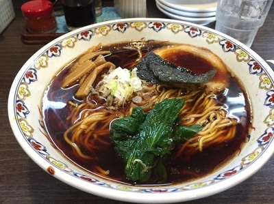 「盛岡醤油老麺」@松虎亭の写真