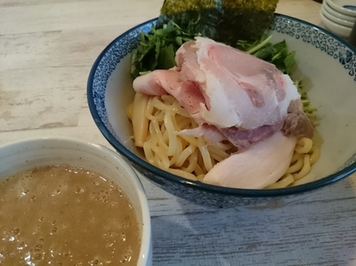 「つけそば850円＋メジマグロ300円 他」@中華そば 四つ葉の写真