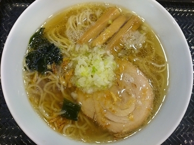 「塩らぁ麺 ¥880」@創彩麺家 野の実 足柄サービスエリア店の写真