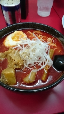 「辛ーメン」@梅光軒 旭川ラーメン村店の写真
