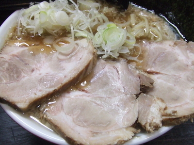 「ラーメン小＋チャーシュー増し　５５０円＋１５０円」@自家製麺 麦魂の写真
