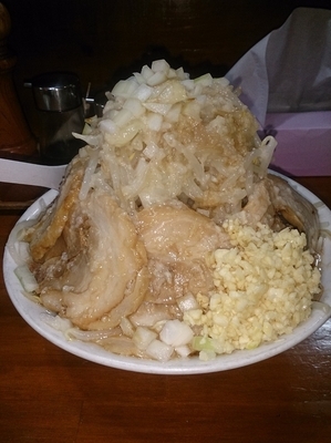 「ラーメン 730円+チャーシュー250円」@らーめん kaeruの写真