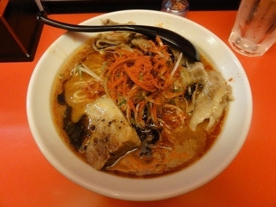 「辛口ガチ味噌肉ソバ（LV2）」@辛口肉ソバ ひるドラ 日本橋店の写真