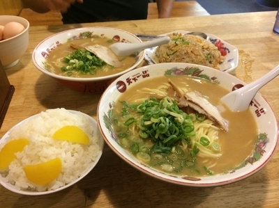 「大盛りラーメンこってり」@天下一品 博多駅前店の写真