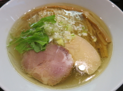 「塩らぁ麺　　750円」@らぁ麺 すぎ本の写真