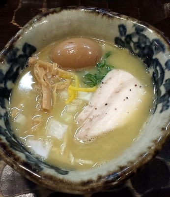 「純鶏そば750円」@特級鶏蕎麦 龍介の写真