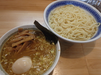 「つけめん(中)(850円)、味付玉子(50円)、メンマ小(1」@自家製中華そば としおかの写真