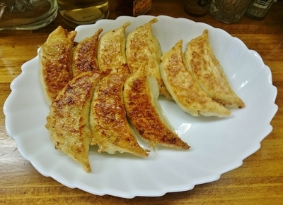 「焼き餃子（9個） \360」@手造り餃子の店 いろはの写真