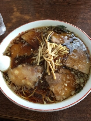 「特盛チャーシューラーメン➕麺固め」@ラーメン 天一の写真