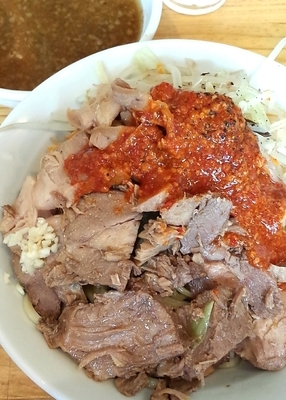 「豚入りオロチョンつけめん(中盛)」@にかいやの写真