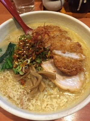 「辛味とんかつみそラーメン」@札幌らーめん 北の大地の写真