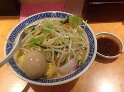 「味玉ピリ辛タンメン」@東京タンメン トナリ アトレ上野店の写真