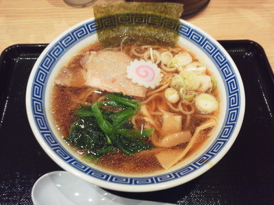 「昔ながらの中華そば」@舎鈴 池袋東口店の写真