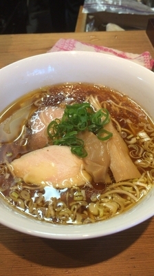 「醤油ラーメン」@ラーメン屋 トイ・ボックスの写真