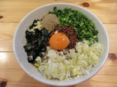 「台湾まぜそば(780円)」@横浜家系ラーメン 天辺家の写真