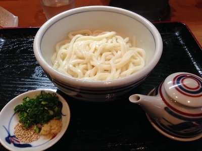 「生醤油うどん　￥５８０」@手打ちうどん かとうの写真