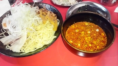 「辛味噌つけ麺（大）」@廣島つけ麺本舗 ばくだん屋 広島駅新幹線口店の写真
