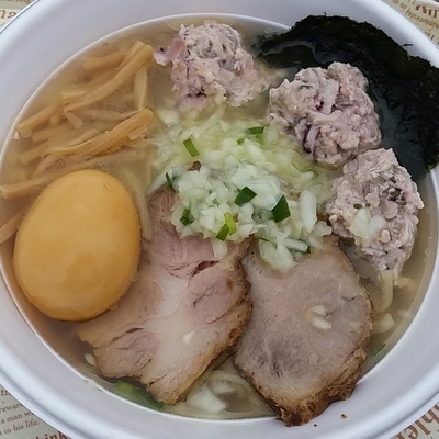 「塩らーめん（むじゃき×龍のひげ×味箪笥）７５０円＋特製トピ」@つくばラーメンフェスタ2015の写真
