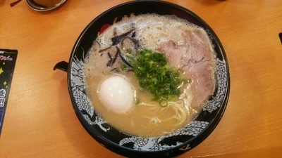 「味玉ラーメン(バリカタ)」@博多一幸舎 池袋東口店の写真