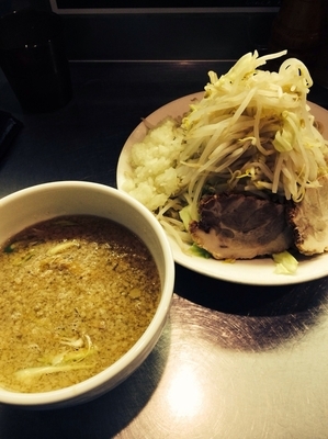 「つけ麺780円 タマネギ50円」@らーめん大 大久保店の写真