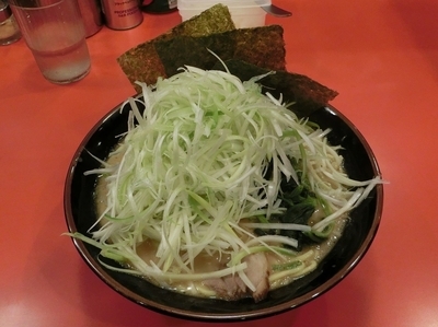 「ネギラーメン·大盛(油少なめ)」@濃厚家 秦野店の写真