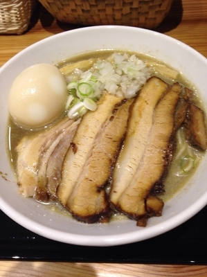 「煮干しそば  肉増し  味玉」@つけめん・らーめん・煮干そば 金狼の写真