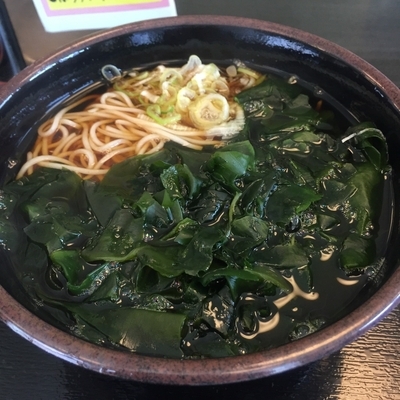 「かけ（￥320）＋わかめ（クーポン）」@ゆで太郎 大森南店の写真