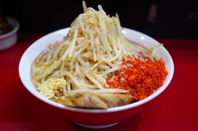 「ラーメン(ニンニク・アブラ・辛揚げ)730円」@千里眼の写真