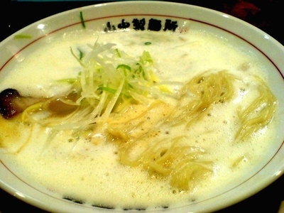 「鶏豚白湯らーめん(700円)+替玉(100円)」@やまなか製麺所の写真