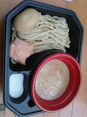 「竹本島田商店　マグロあら炊きつけ麺」@大つけ麺博プレゼンツ つけ麺VSラーメンの写真