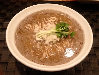 「濃厚カニイカそば」@灰汁中華 丿貫の写真