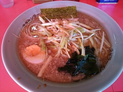 「ネギラーメン(中) 680円」@ラーメンショップ 秋津店の写真