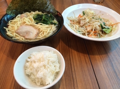 「野菜炒め定食  ９５０円」@横浜家系ラーメン 壱角家 大和桜ヶ丘店の写真