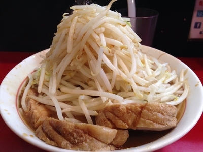 「ラーメン 豚一枚追加 野菜増し」@千里眼の写真