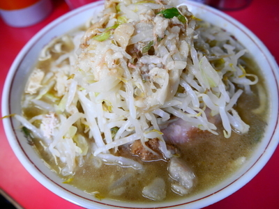 「小 辛目＋脂 麺硬め」@ラーメン二郎 三田本店の写真