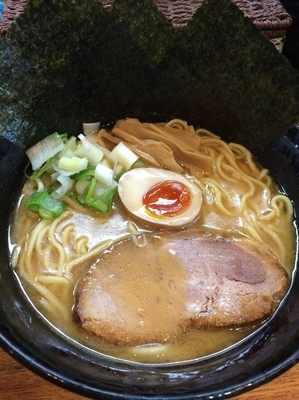 「極壱らーめん 醤油」@らーめん 極壱の写真