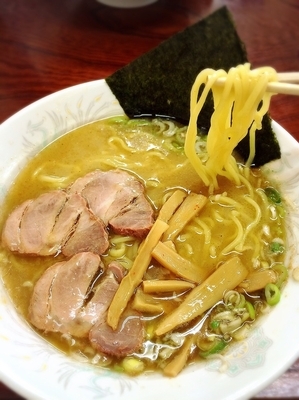 「らーめん（塩）¥570」@らーめん こうやの写真