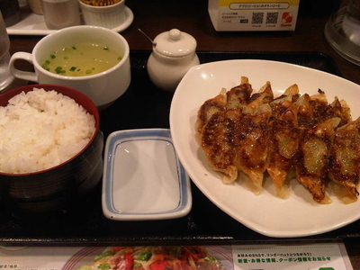 「ぎょうざ定食(590円)」@長崎ちゃんぽん リンガーハット 渋谷道玄坂店の写真