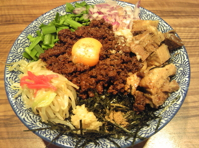 「【限定】新台湾汁なし油そば（中）」@ラーメン燈郎の写真