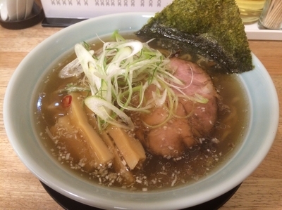 「醤油らーめん 650円」@麺屋 つるるの写真