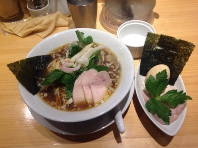 「特製蛤そば」@Ginza Noodles むぎとオリーブの写真