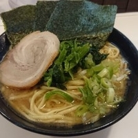 豚骨ラーメン醤油大盛り（680円+100円）