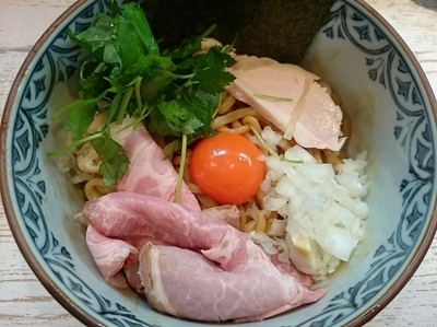 「濃厚たまごのまぜそば ￥750」@中華そば 四つ葉の写真