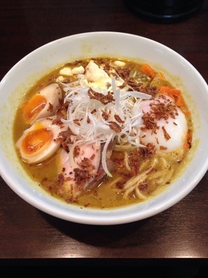 「【限定】カレーヌードル  味玉(クーポン)」@打立て自家製麺 ラーメンKの写真