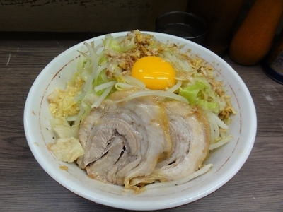 「ラーメン690円汁なし80円　ニンニク」@ラーメン二郎 横浜関内店の写真