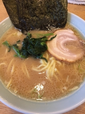 「ラーメン(並)、半ライス」@ラーメン たかし屋 茅場町店の写真
