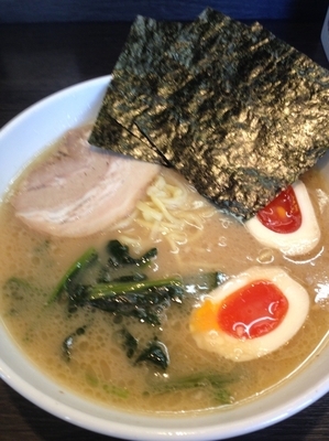 「味玉ラーメン並、硬め」@蔵前家の写真