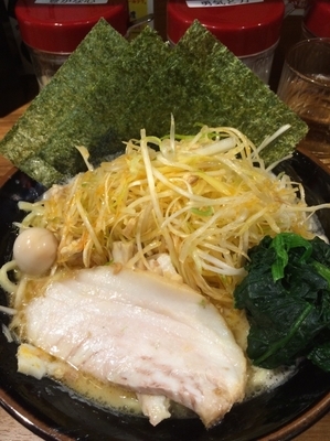 「ネギラーメン」@横浜家系ラーメン 壱角家 松戸店の写真