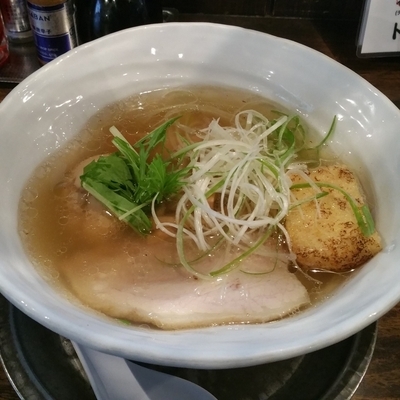 「塩くん玉らぁ麺」@<真>卓朗商店の写真